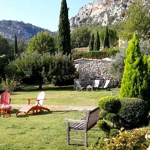 3* Hotel Le Relais Notre Dame
