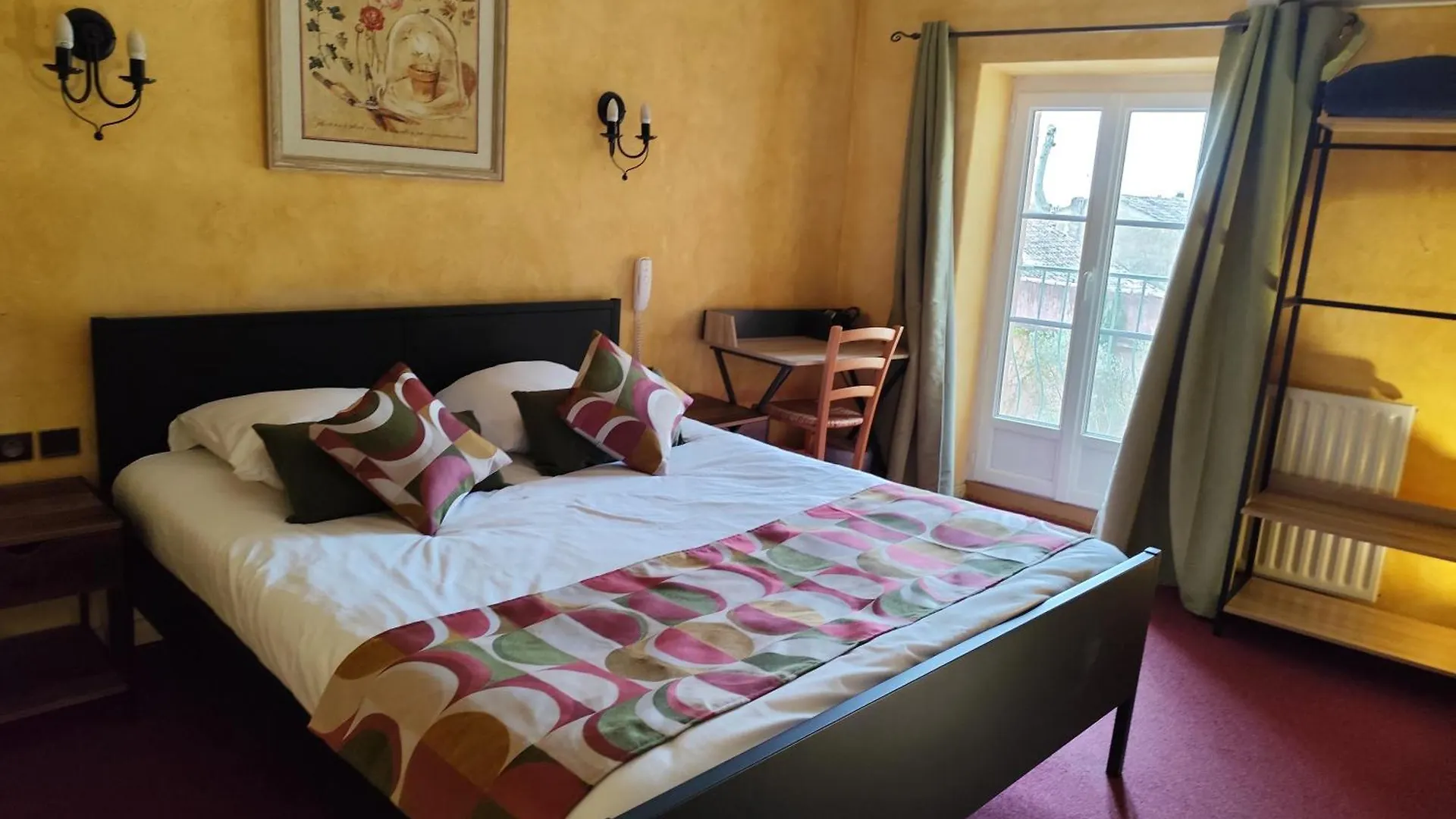 Hotel Saint Jean Orange  2*, Orange (Vaucluse)